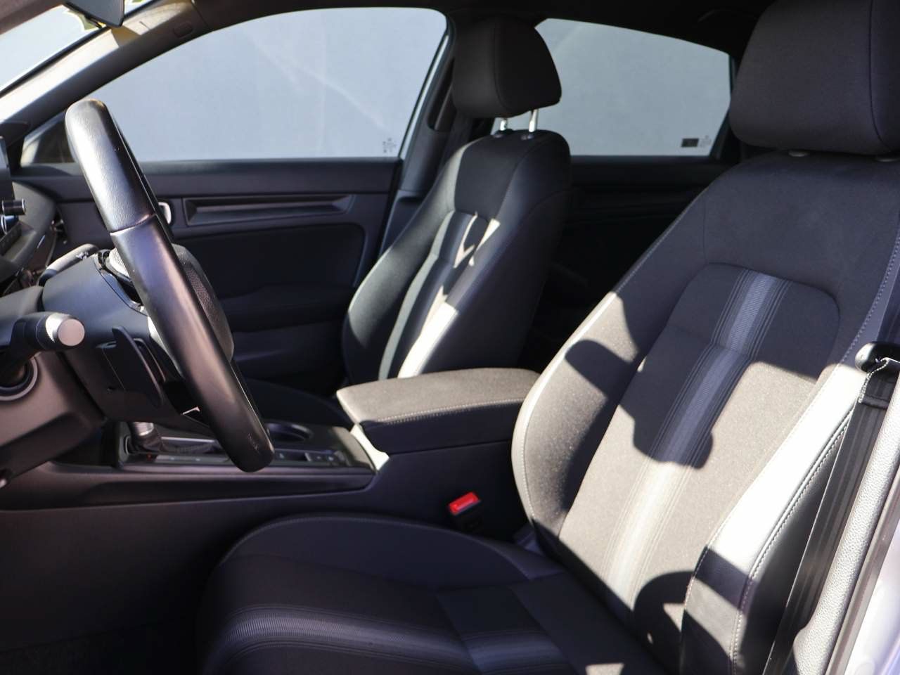 Used 2025 Honda Civic Sport image 9