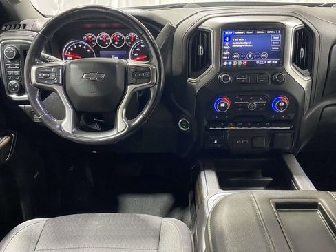 Used 2022 Chevrolet Silverado 1500 RST w/ Convenience Package II AWD/4WD image 10