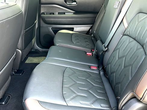 New 2026 Nissan Pathfinder Platinum w/ Cargo Package FWD image 16
