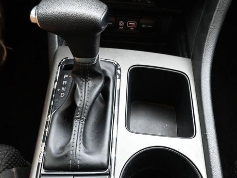 Used 2020 Kia Optima LX image 19