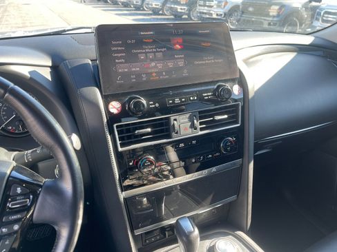 Used 2024 Nissan Armada SV image 21