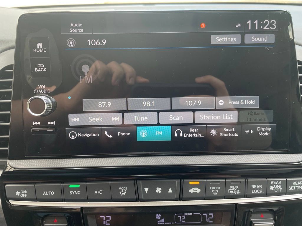 New 2027 Honda Odyssey Elite image 17