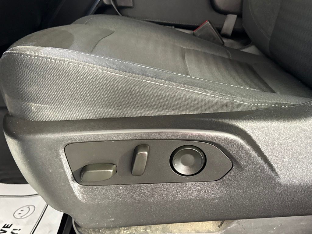 Certified 2024 Chevrolet Silverado 2500 LT AWD/4WD image 34
