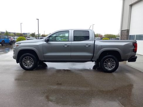 Used 2025 Chevrolet Colorado LT RWD image 10