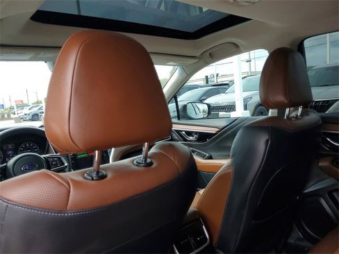 Used 2022 Subaru Outback Touring XT image 10