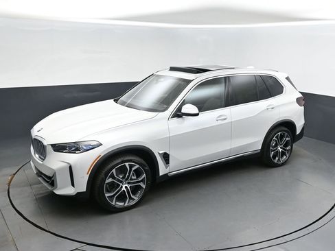 New 2026 BMW X5 sDrive40i w/ Climate Comfort Package image 31
