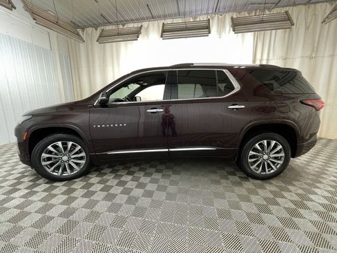 Used 2023 Chevrolet Traverse Premier w/ LPO, Floor Liner Package AWD/4WD image 20