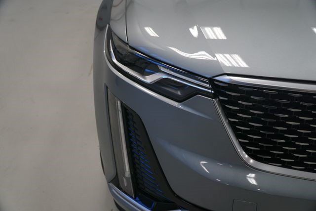 Certified 2024 Cadillac XT6 Premium Luxury AWD/4WD image 11