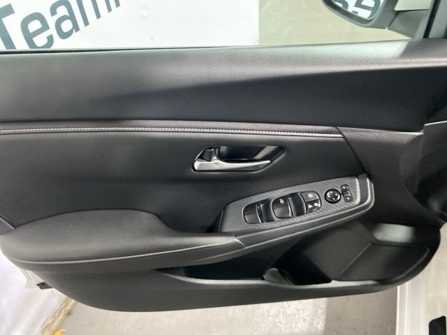 Certified 2023 Nissan Sentra SV FWD image 8