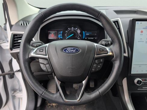 Used 2022 Ford Edge SEL image 26