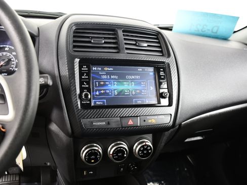 Used 2025 Mitsubishi Outlander Sport ES AWD/4WD image 25