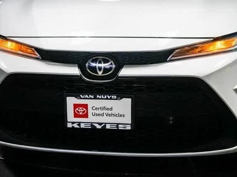 Certified 2021 Toyota Corolla LE image 9