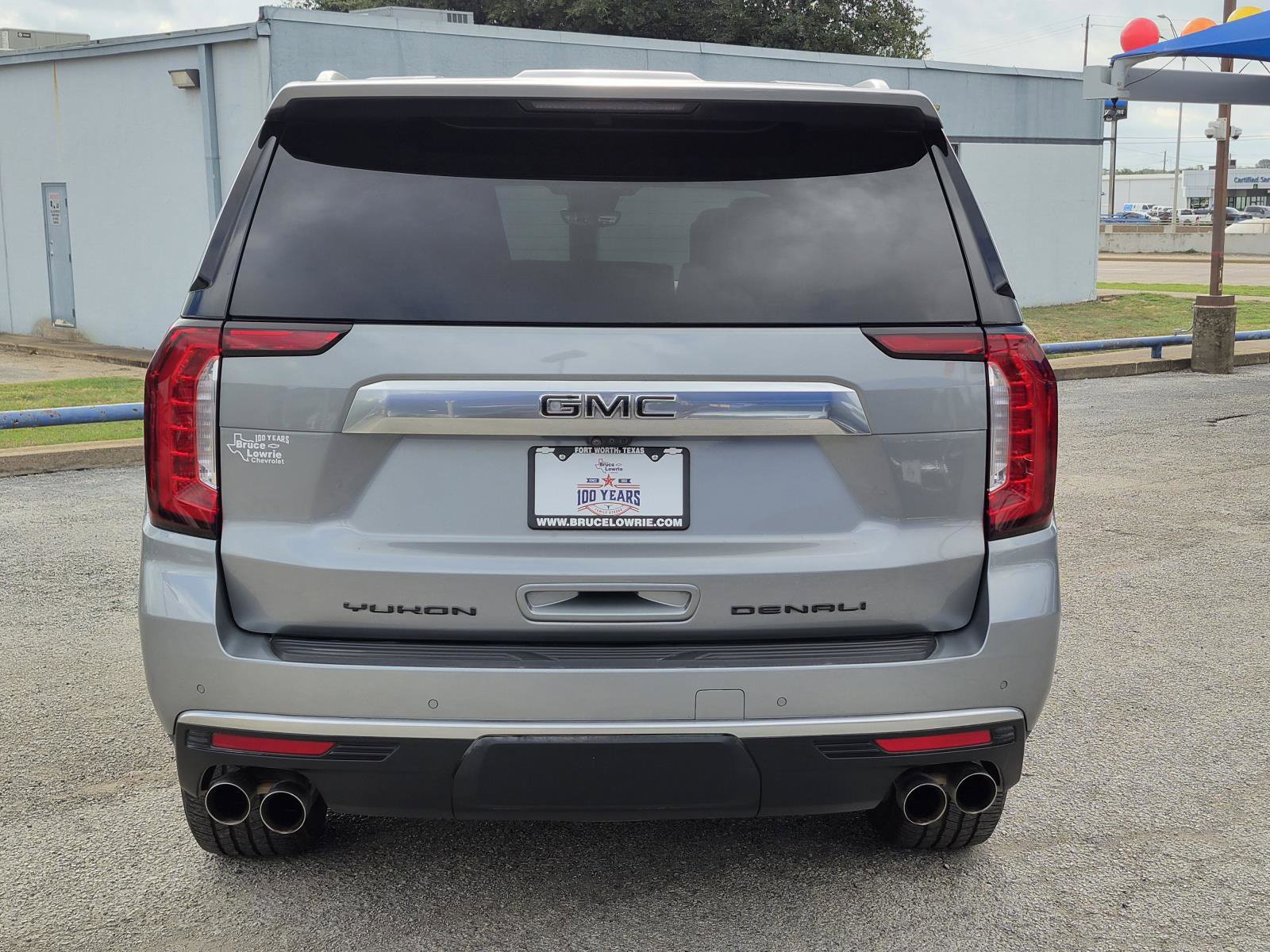 Used 2023 GMC Yukon Denali w/ Advanced Technology Package AWD/4WD image 7