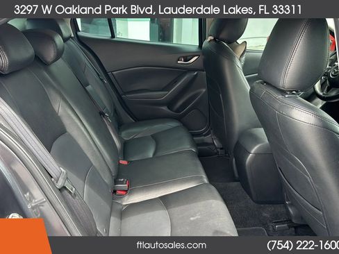 Used 2016 MAZDA MAZDA3 i Sport image 33