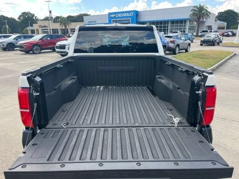 Used 2024 Toyota Tacoma SR RWD image 6