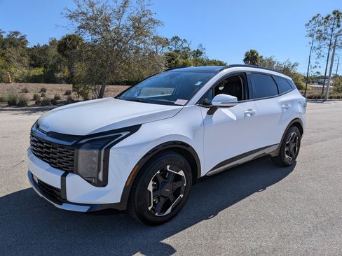 Used 2026 Kia Sportage SX image 9