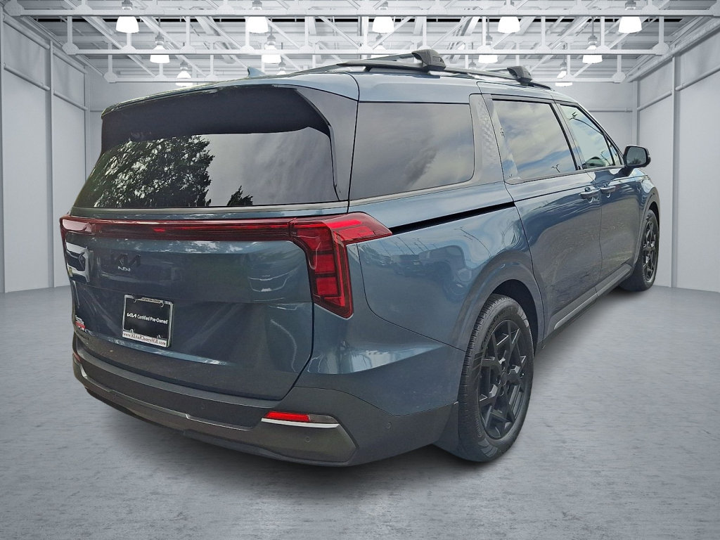 Used 2026 Kia Carnival SX w/ SX Dark Edition Package FWD image 11
