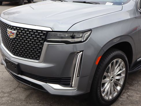 Used 2021 Cadillac Escalade ESV Premium Luxury image 6