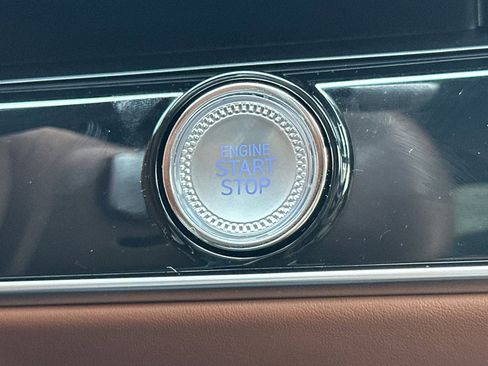 Used 2026 Genesis GV70 2.5T Advanced image 24