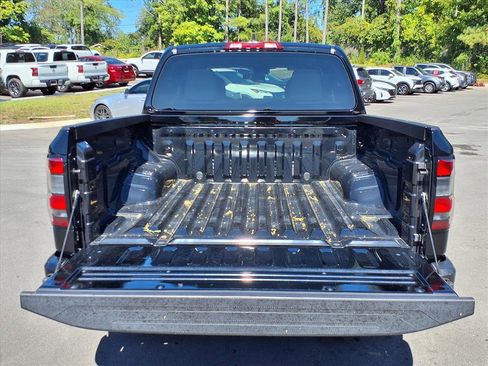 Certified 2022 Nissan Frontier S w/ Technology Package image 11