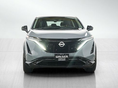 Used 2025 Nissan Ariya Platinum AWD/4WD image 8