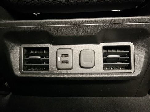 Used 2022 Chevrolet Silverado 1500 RST w/ Rally Edition AWD/4WD image 25