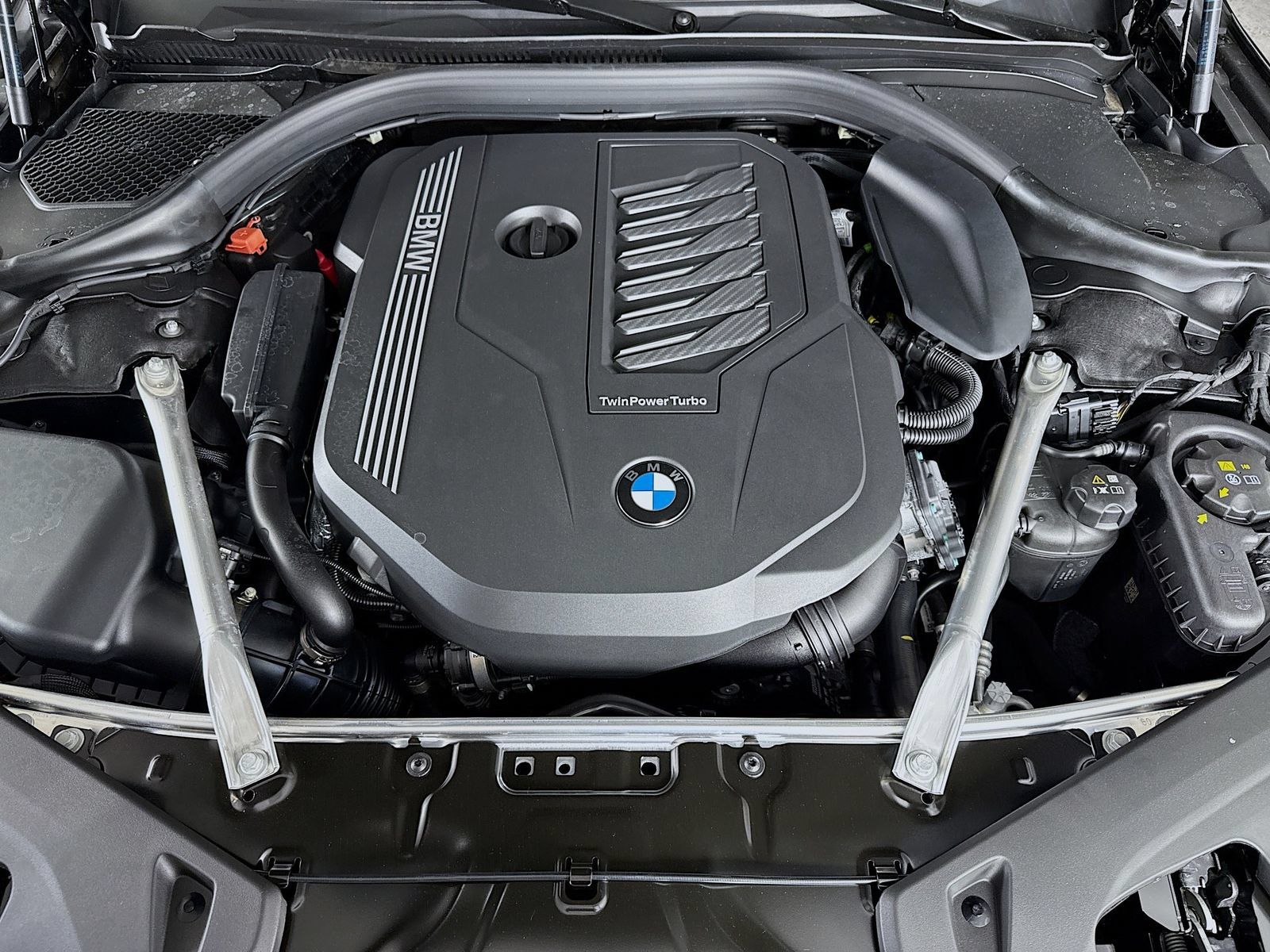 Used 2026 BMW 840i w/ M Sport Professional Package RWD image 32