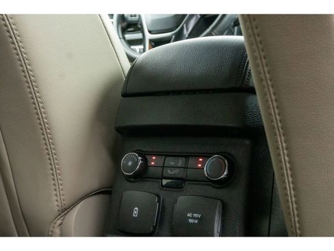 Used 2019 Ford Explorer Limited w/ Ford Safe & Smart Package image 18