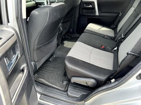Used 2016 Toyota 4Runner SR5 image 14
