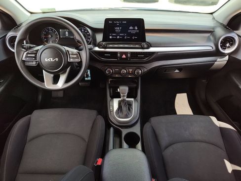 Used 2024 Kia Forte LXS FWD image 28