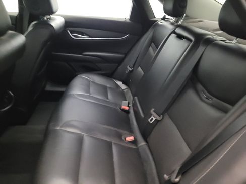 Used 2015 Cadillac XTS image 18