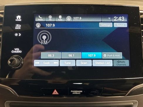 Certified 2023 Honda Passport EX-L image 33