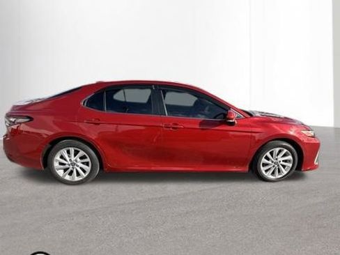 Used 2023 Toyota Camry LE image 4