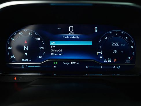 Used 2024 Chevrolet Suburban High Country image 26