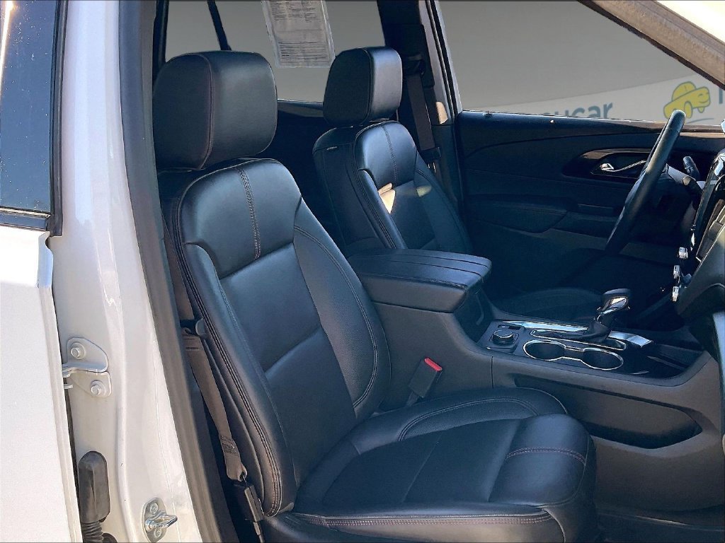 Used 2023 Chevrolet Traverse RS w/ LPO, Floor Liner Package AWD/4WD image 10