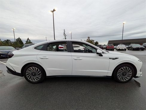 Certified 2024 Hyundai Sonata SEL image 4