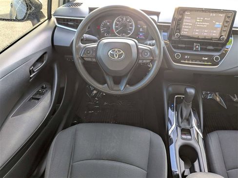 Used 2022 Toyota Corolla LE image 10