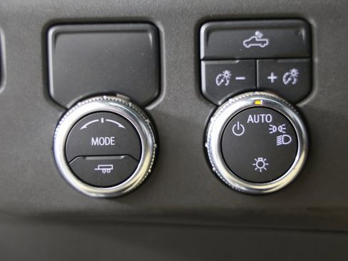 Used 2024 GMC Sierra 1500 SLE image 14