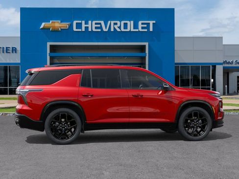 New 2026 Chevrolet Traverse RS w/ LPO, Floor Liner Package AWD/4WD image 5