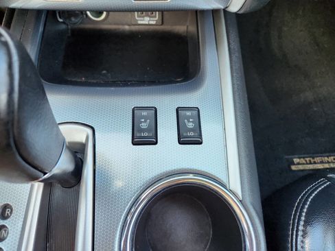 Used 2018 Nissan Pathfinder SL w/ Midnight Edition Package image 28