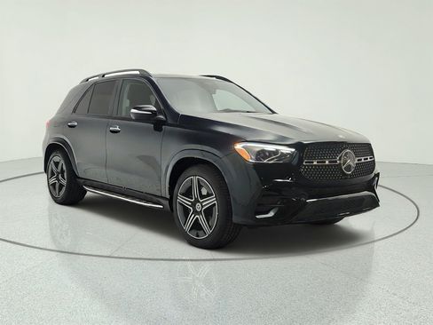 Used 2024 Mercedes-Benz GLE 350 4MATIC image 3