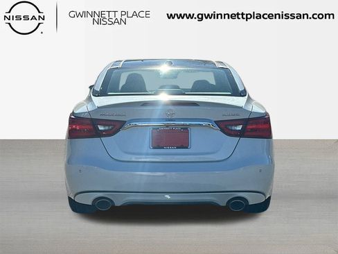 Used 2017 Nissan Maxima Platinum image 6