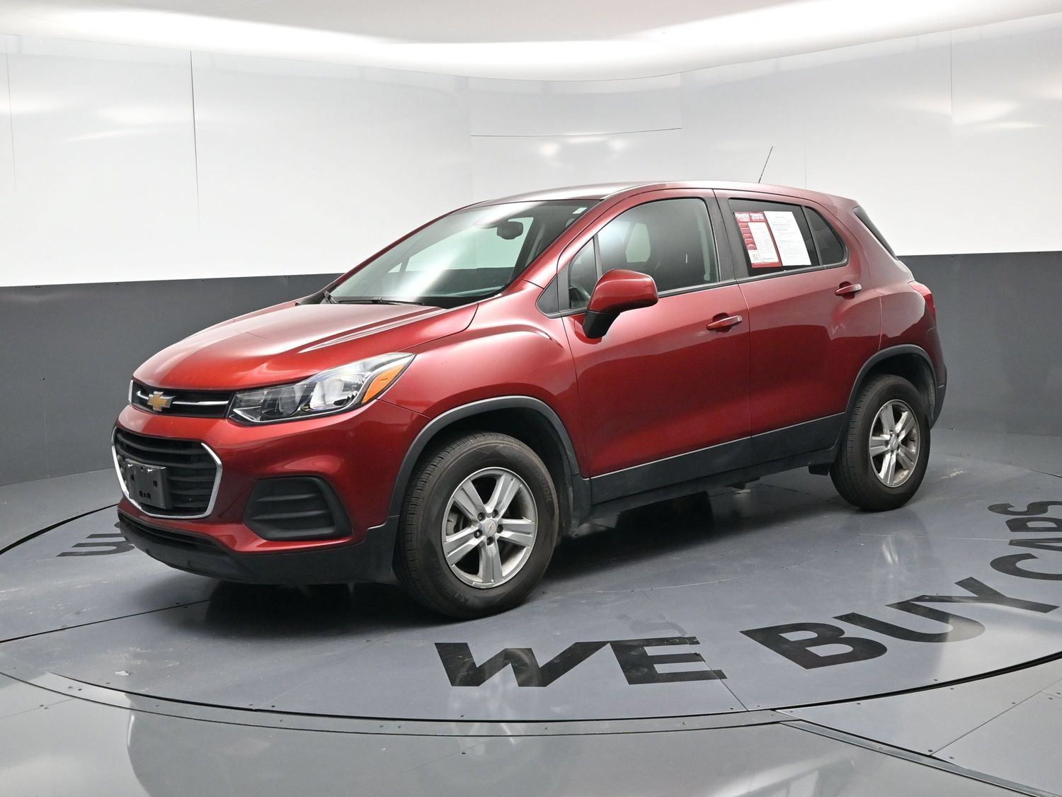 Used 2021 Chevrolet Trax LS w/ Tint and Cruise Package AWD/4WD image 11