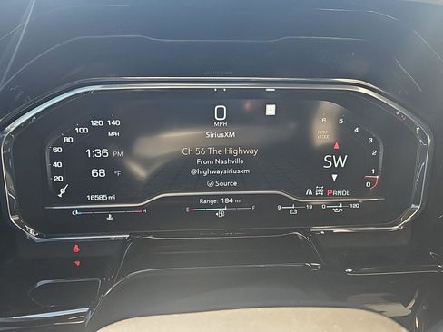 Used 2023 GMC Sierra 1500 Elevation image 9