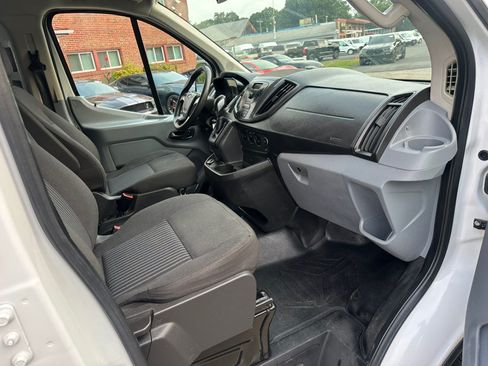 Used 2018 Ford Transit 250 130 Low Roof w/ Exterior Upgrade Package RWD image 13