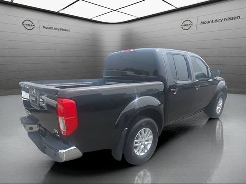 Used 2019 Nissan Frontier SV w/ Value Truck Package RWD image 4