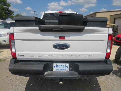 Used 2019 Ford F250 XL w/ Power Equipment Group AWD/4WD image 5