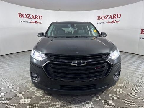 Used 2021 Chevrolet Traverse RS image 2