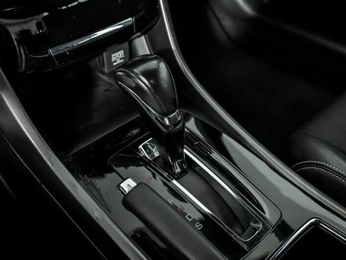 Used 2016 Honda Accord Sport image 29