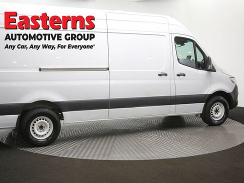 Used 2020 Mercedes-Benz Sprinter 2500 w/ Driver Convenience Package image 41